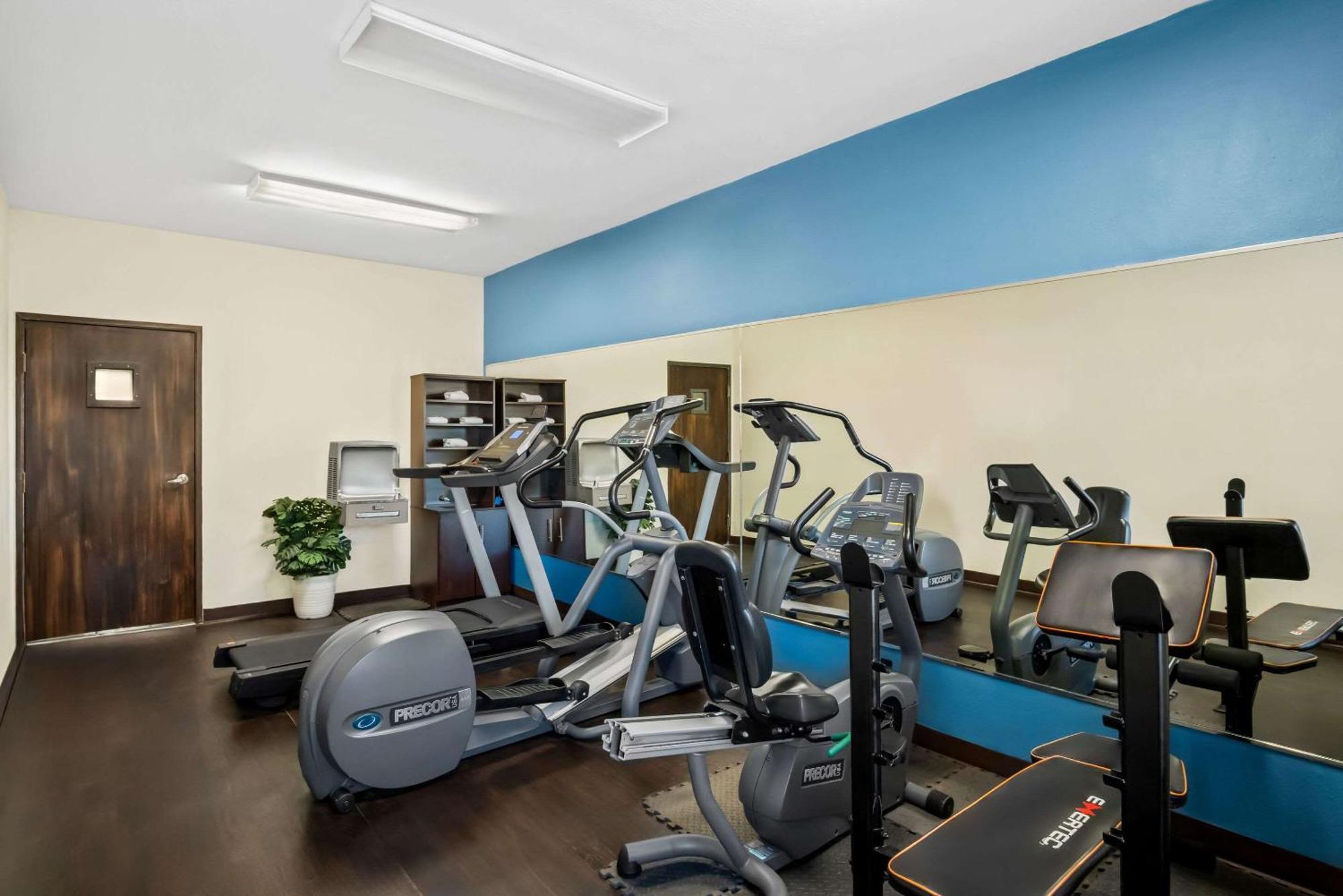 Quality Suites Irving-Las Colinas Eksteriør billede