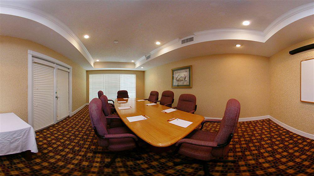Quality Suites Irving-Las Colinas Eksteriør billede